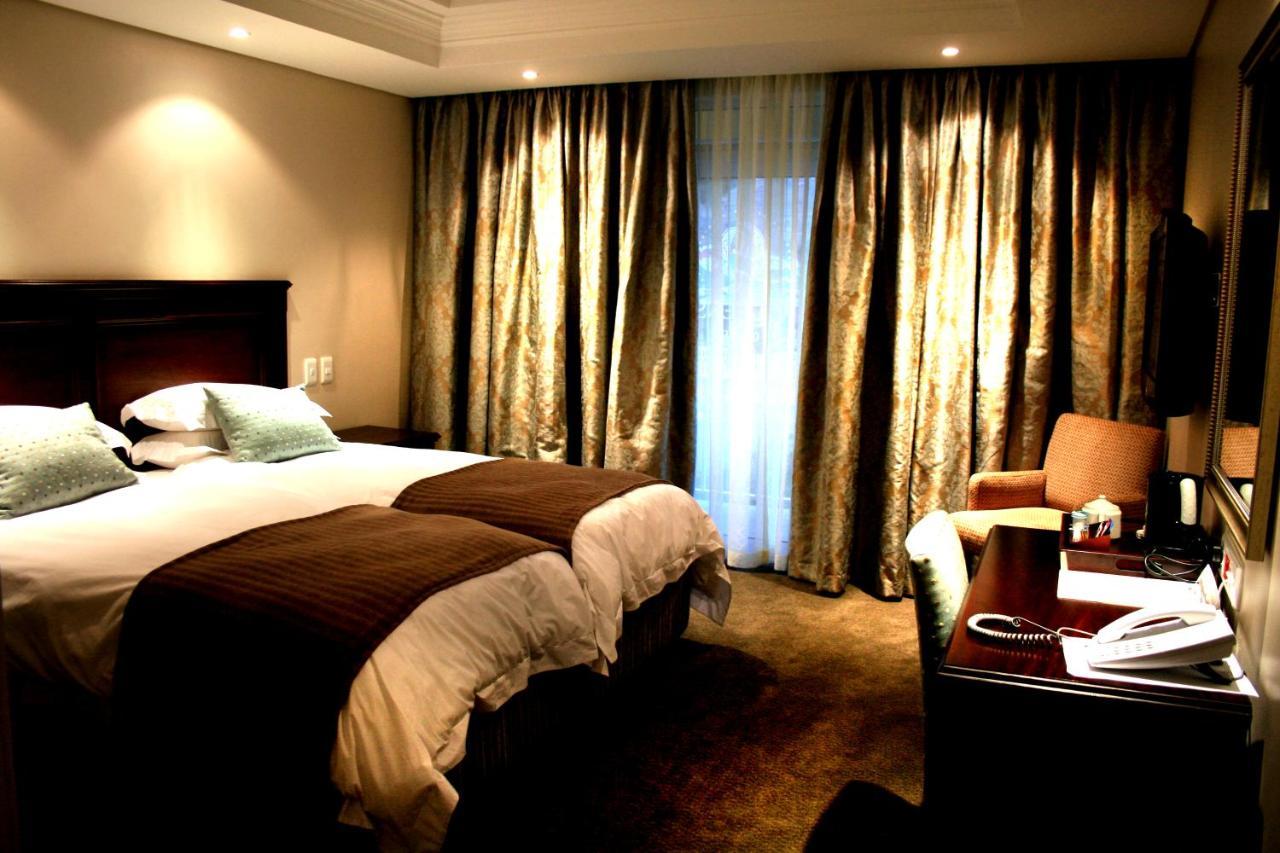 Queens Casino And Hotel Queenstown Exteriér fotografie